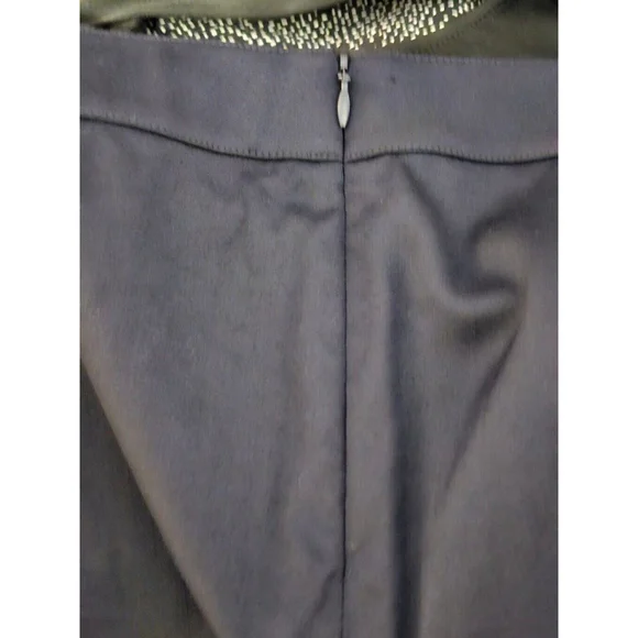 St. John Pants, Size 12, Dark Blue - Picture 10 of 10